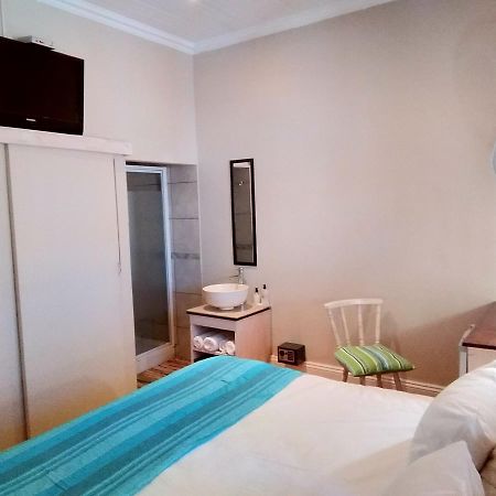 Guesthouse On Irvine ポート・エリザベス エクステリア 写真