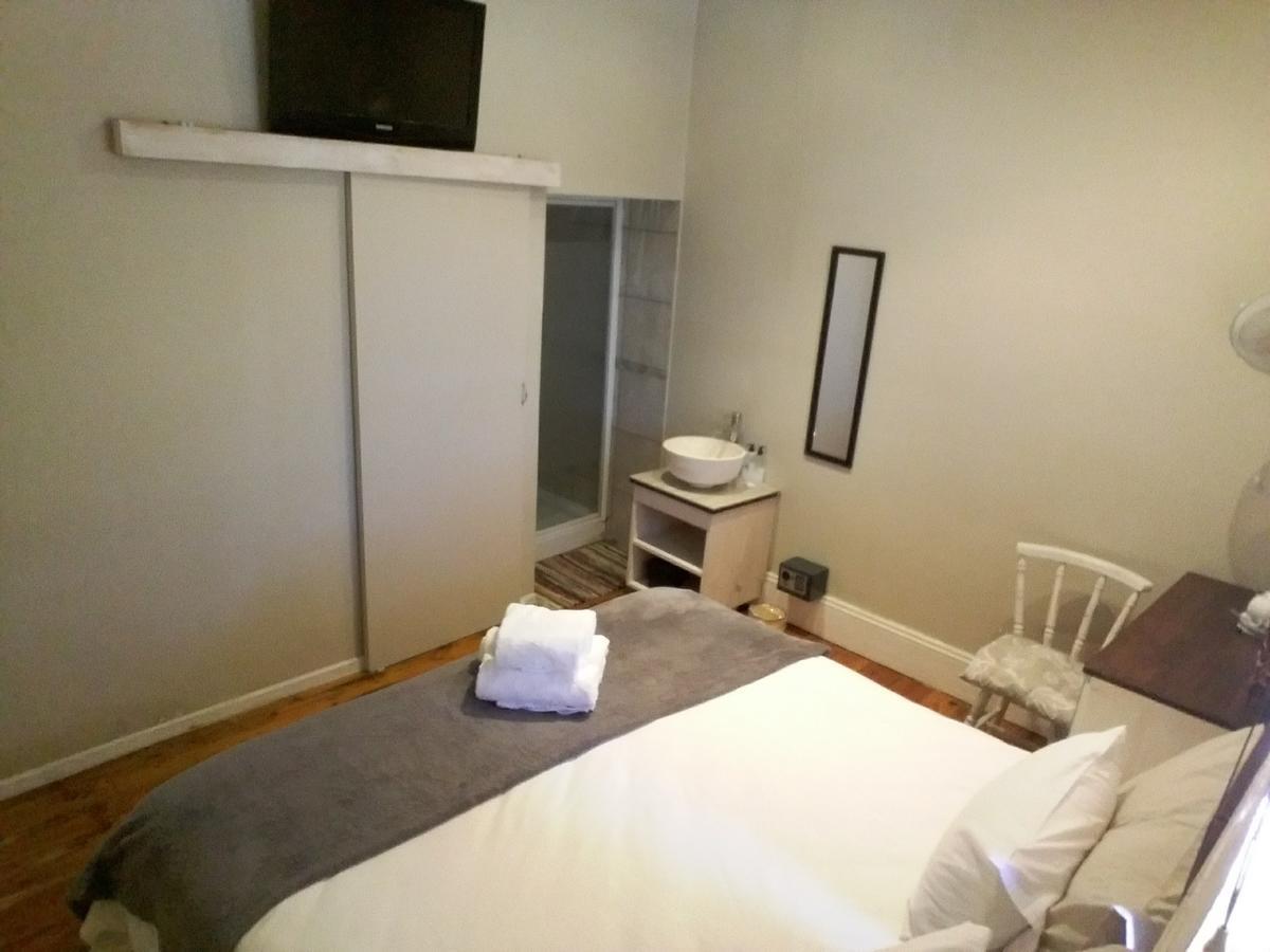 Guesthouse On Irvine ポート・エリザベス エクステリア 写真
